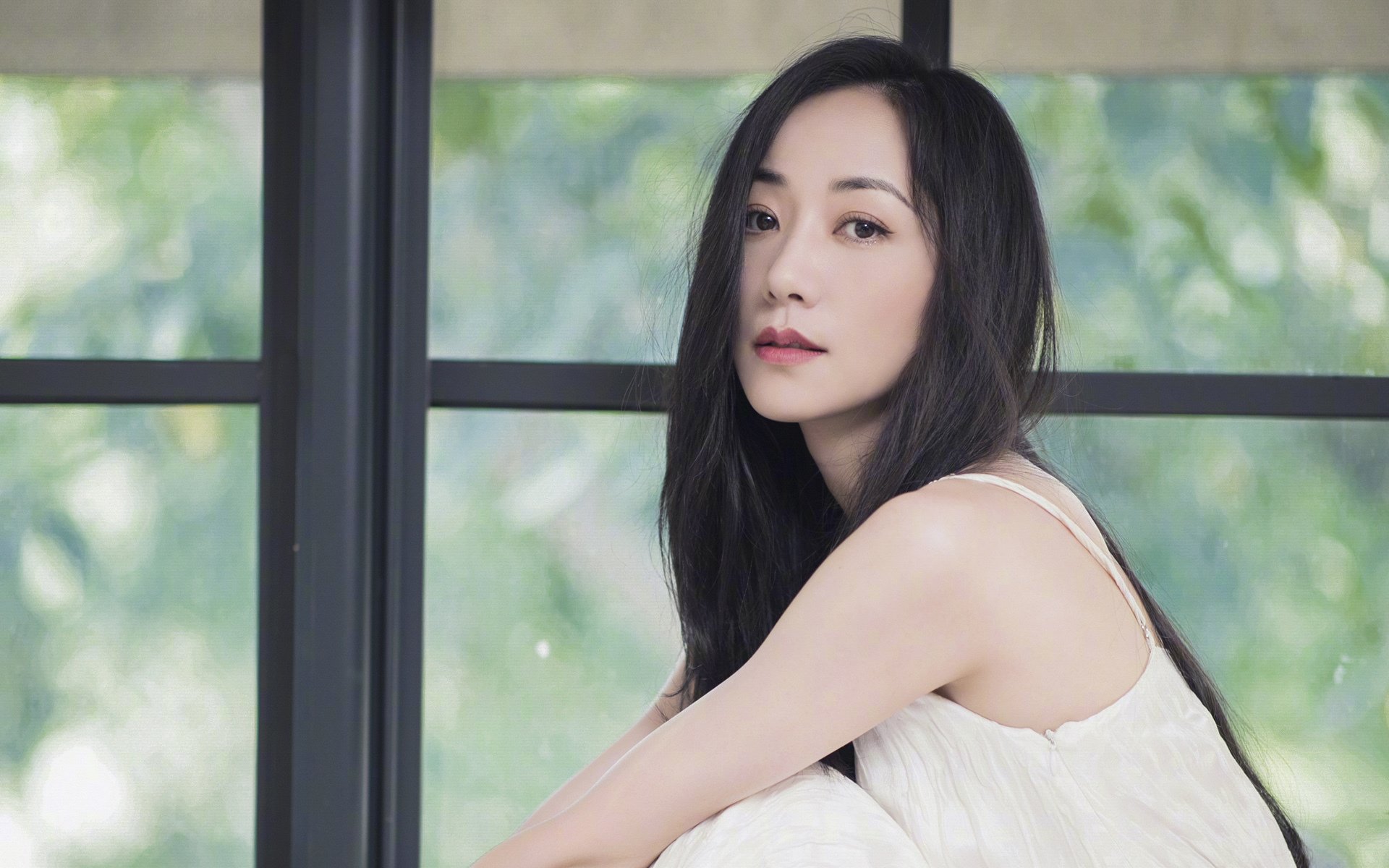 2019年总决赛第4场:库里在第一节就投进连续两个长距离三分,开启“火力模式”