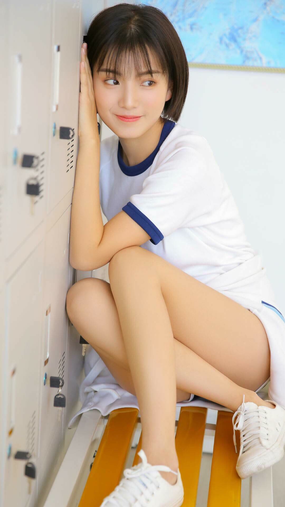 《全景赛场直播:360度观看沉浸体验》,全景直播解决方案