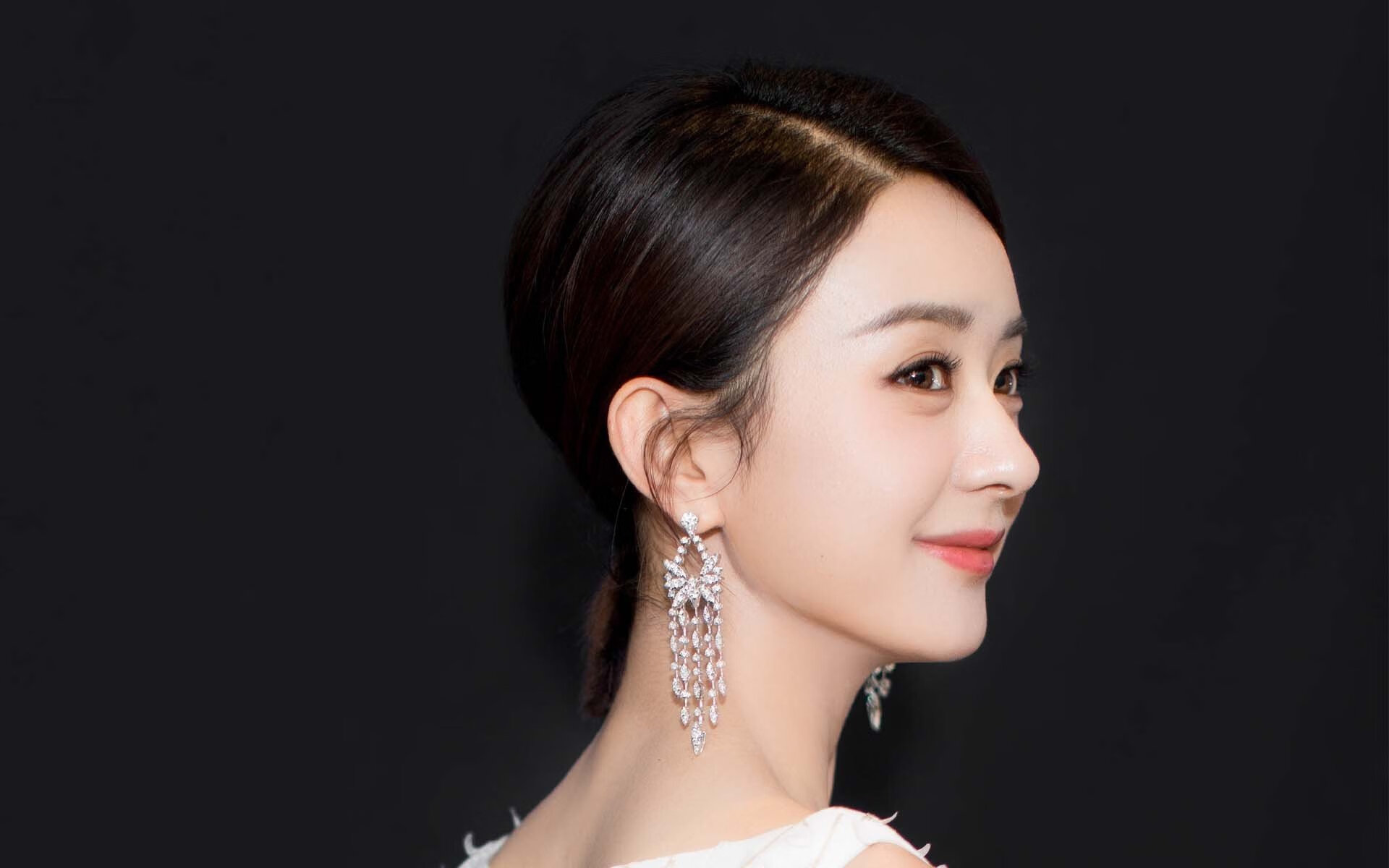 《电竞明星登陆综艺:赛场之外的精彩表现》,电竞明星队